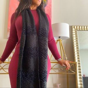 Soft Chenille Black Arrow Stitch Knit Scarf